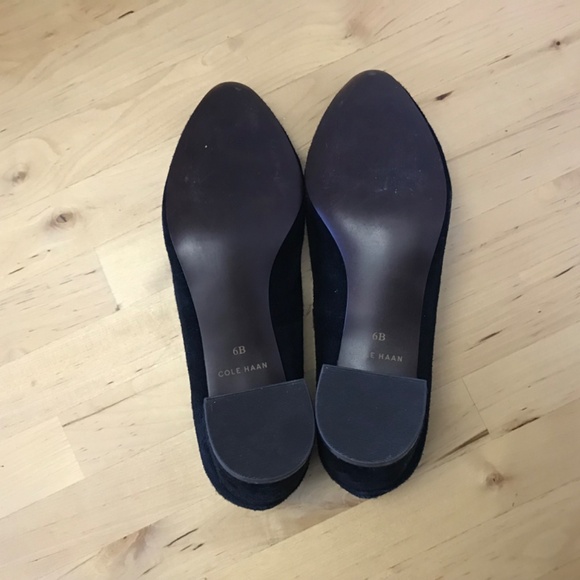 Cole Haan Grand OS Signature Black Velvet Heels Size 6 - Picture 6 of 6